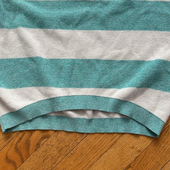 Aeropostale Striped Teal and White Sweater - Picture 4 of 8